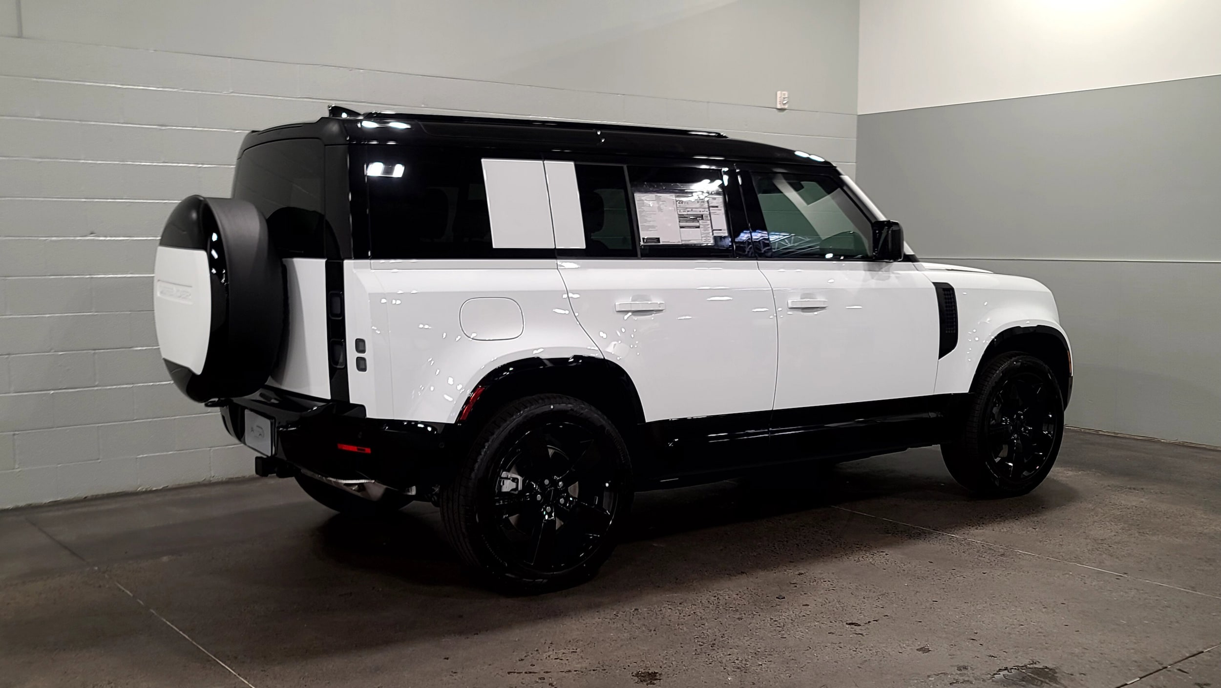 land rover defender 2026 SALE27EU3T2502085 image land rover defender 2026 SALE27EU3T2502085 image